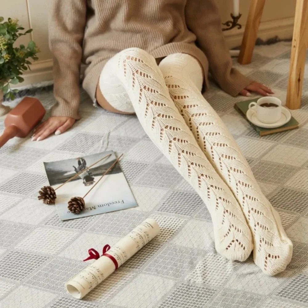 Over the knee knitted soft socks